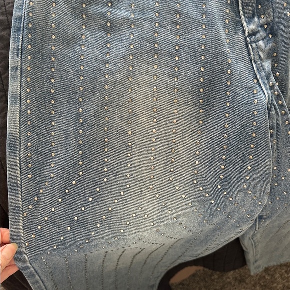 BlankNYC Women's Studded Jean - Picture 5 of 8